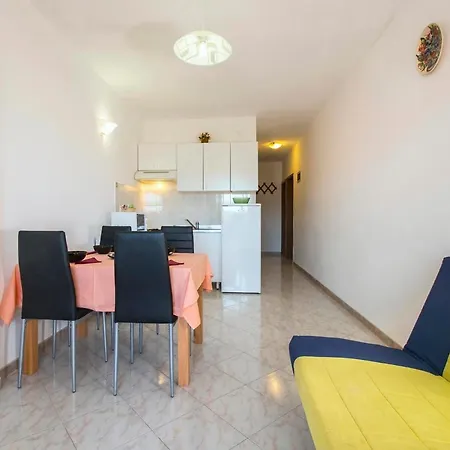 Eugen 2024 Apartmán