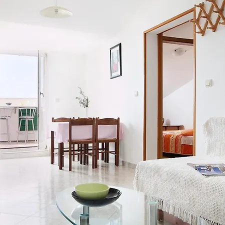 Eugen 2024 Apartment