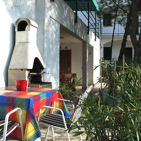 Eugen 2024 Apartman *