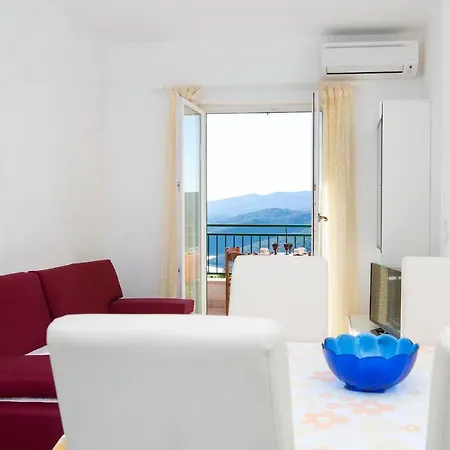 Eugen 2024 Apartment *