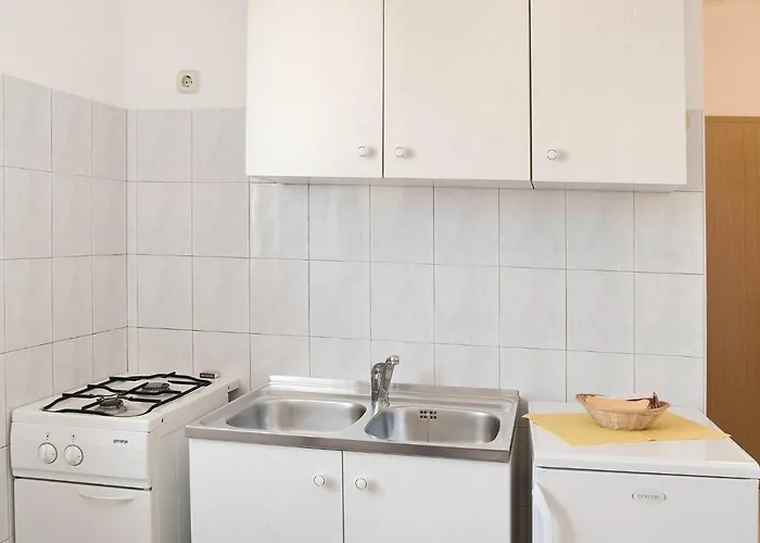 아파트 Eugen 2024 라벡